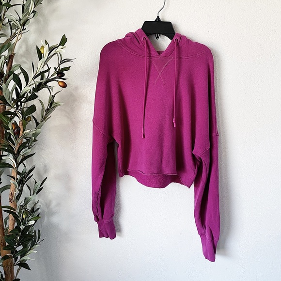 UGG Keira Crop magenta hoodie women’s size small - Picture 2 of 7